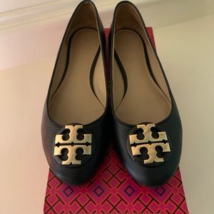 Perfect Black Claire Ballet Flat- Tumbled Leather
